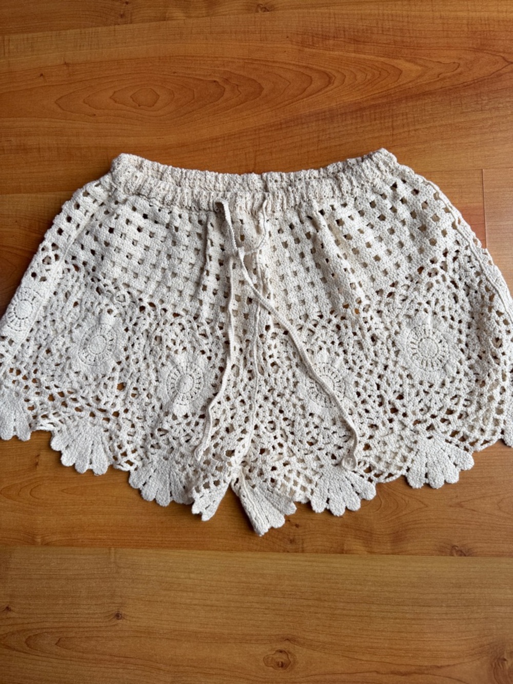 Hobie Crochet Lace Drawstring Women's Shorts in Cream